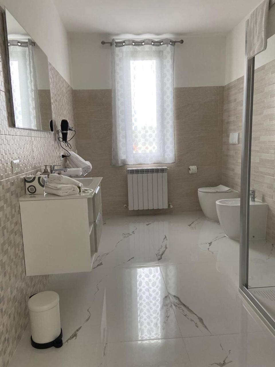 Camera Quadrupla con Bagno Privato Esterno